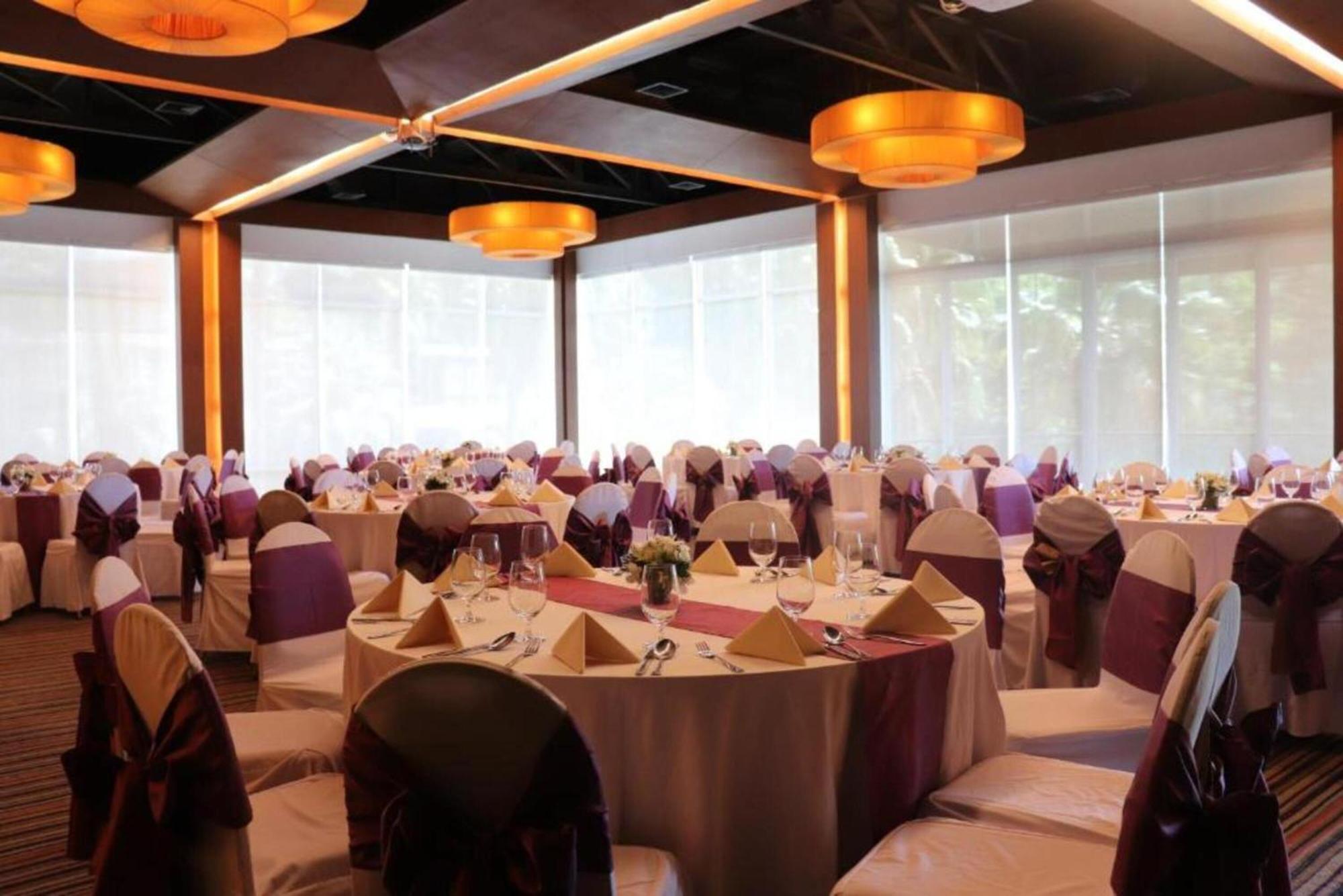 Hotel Club Wyndham Sea Pearl Phuket Patong Esterno foto