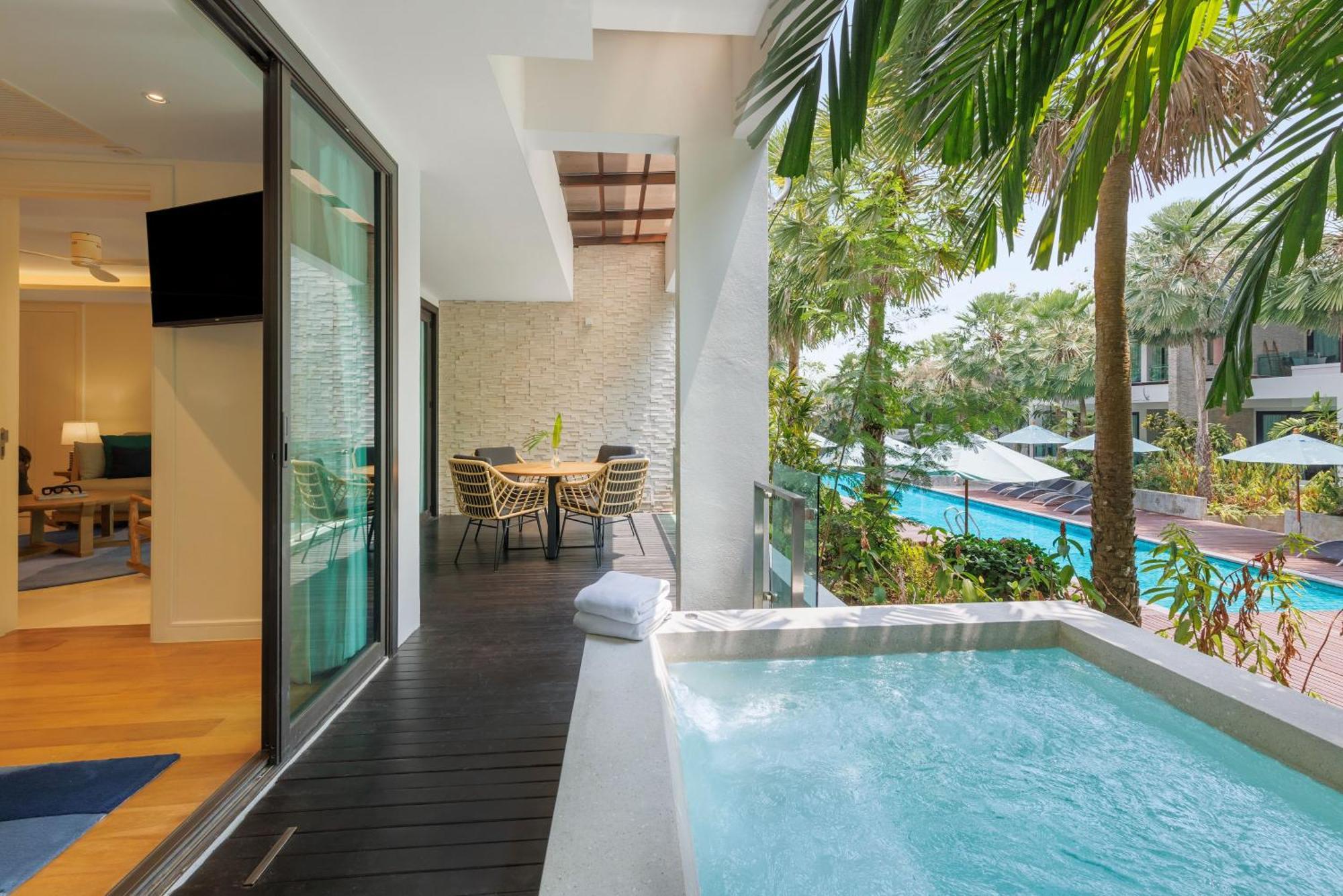 Hotel Club Wyndham Sea Pearl Phuket Patong Esterno foto