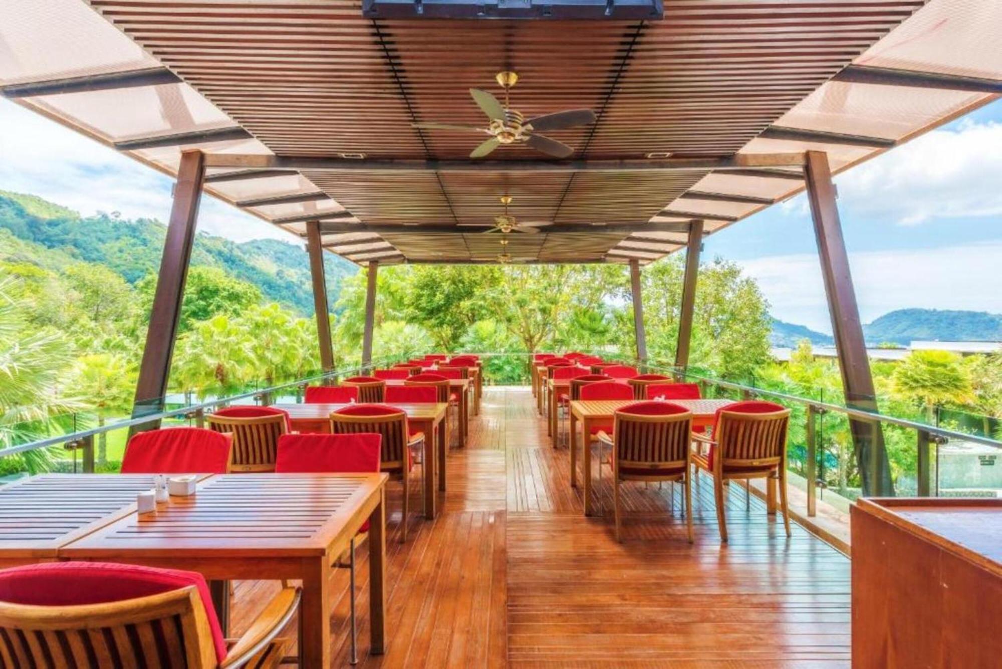 Hotel Club Wyndham Sea Pearl Phuket Patong Esterno foto